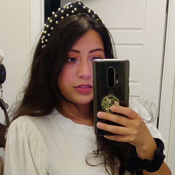 Meet your Posher, Victoria - Picture 1 of 1